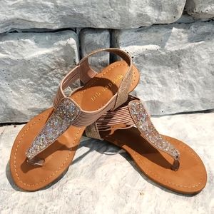 MADDEN Girl Size 7.5 Light Pink Shimmer Sandals